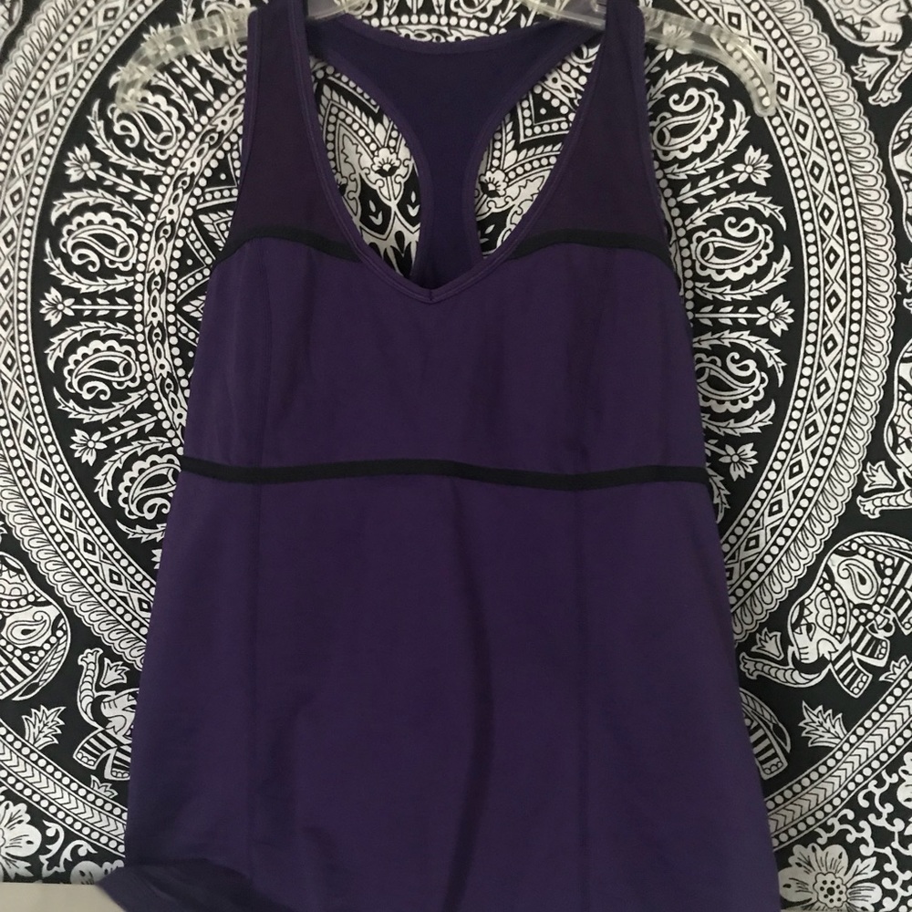 Lululemon tank